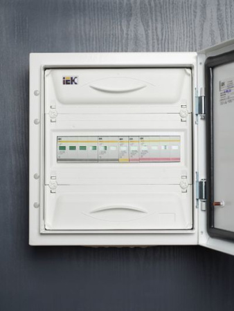 Огран. имп. перенапр.  1П  Un=230B  In=5kA  Im=10kA  ОПС1-D 1Р  IEK